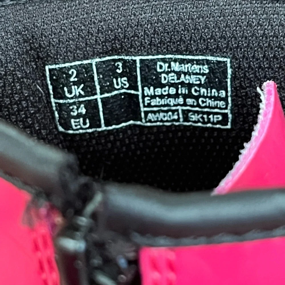 Dr Martens girls pink patent leather Big kid size USED